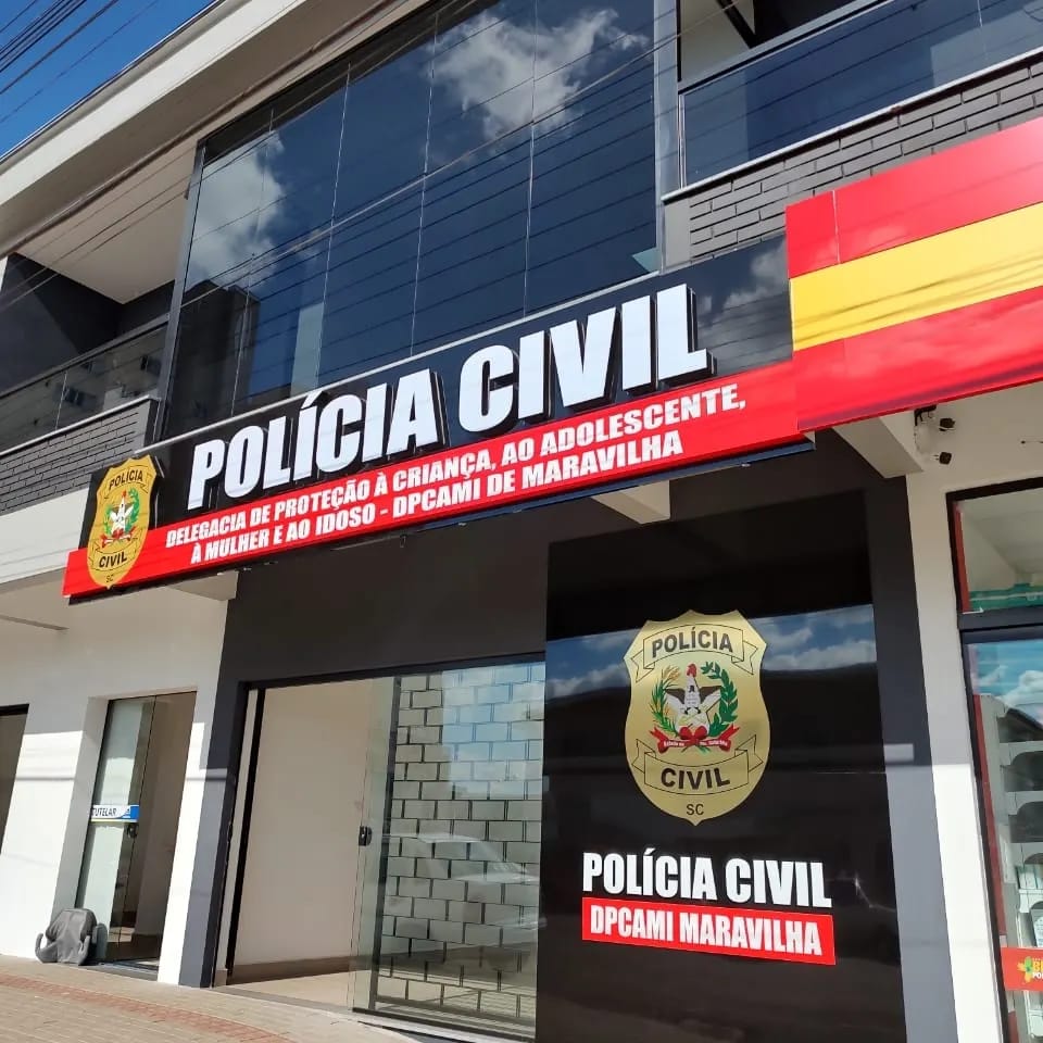 Polícia Civil indicia homem de 20 anos por armazenamento de pornografia infantil em Maravilha