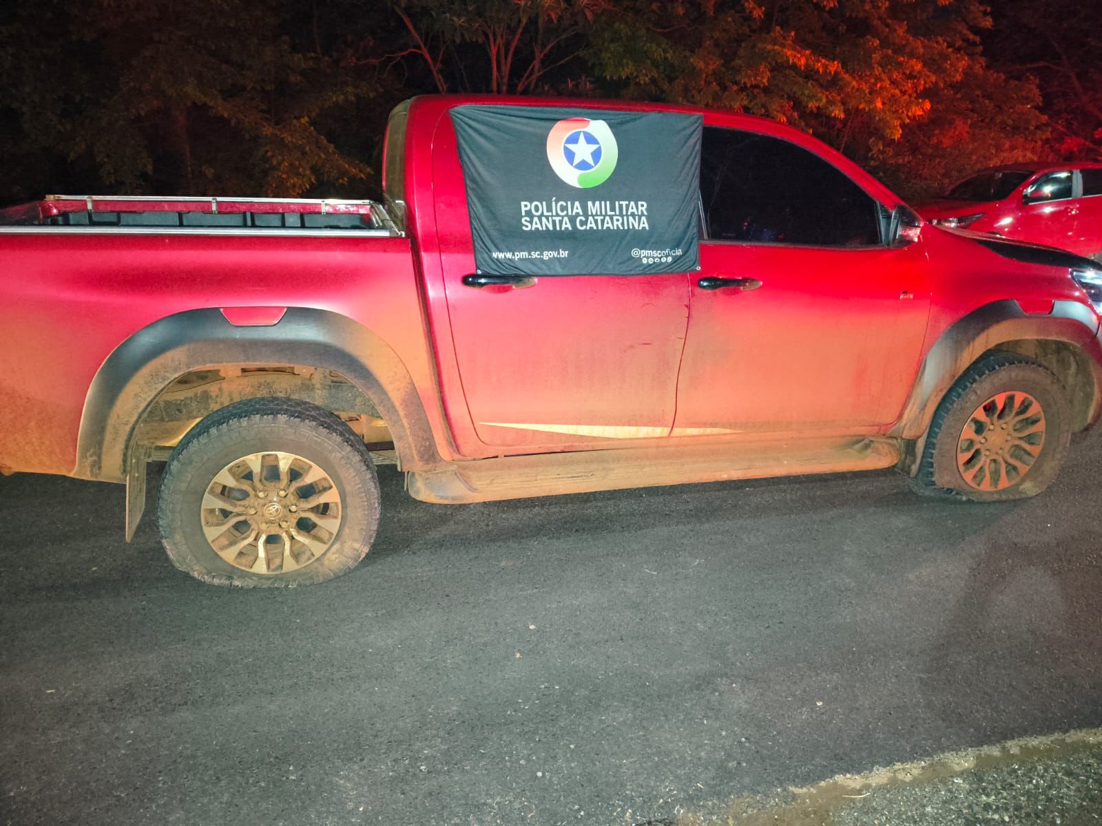 Hilux furtada em Passo Fundo é recuperada pela PM em Flor do Sertão