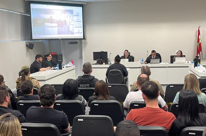 Júri condena homem a mais de 33 anos de prisão por feminicídio forjado como suicídio em Jupiá