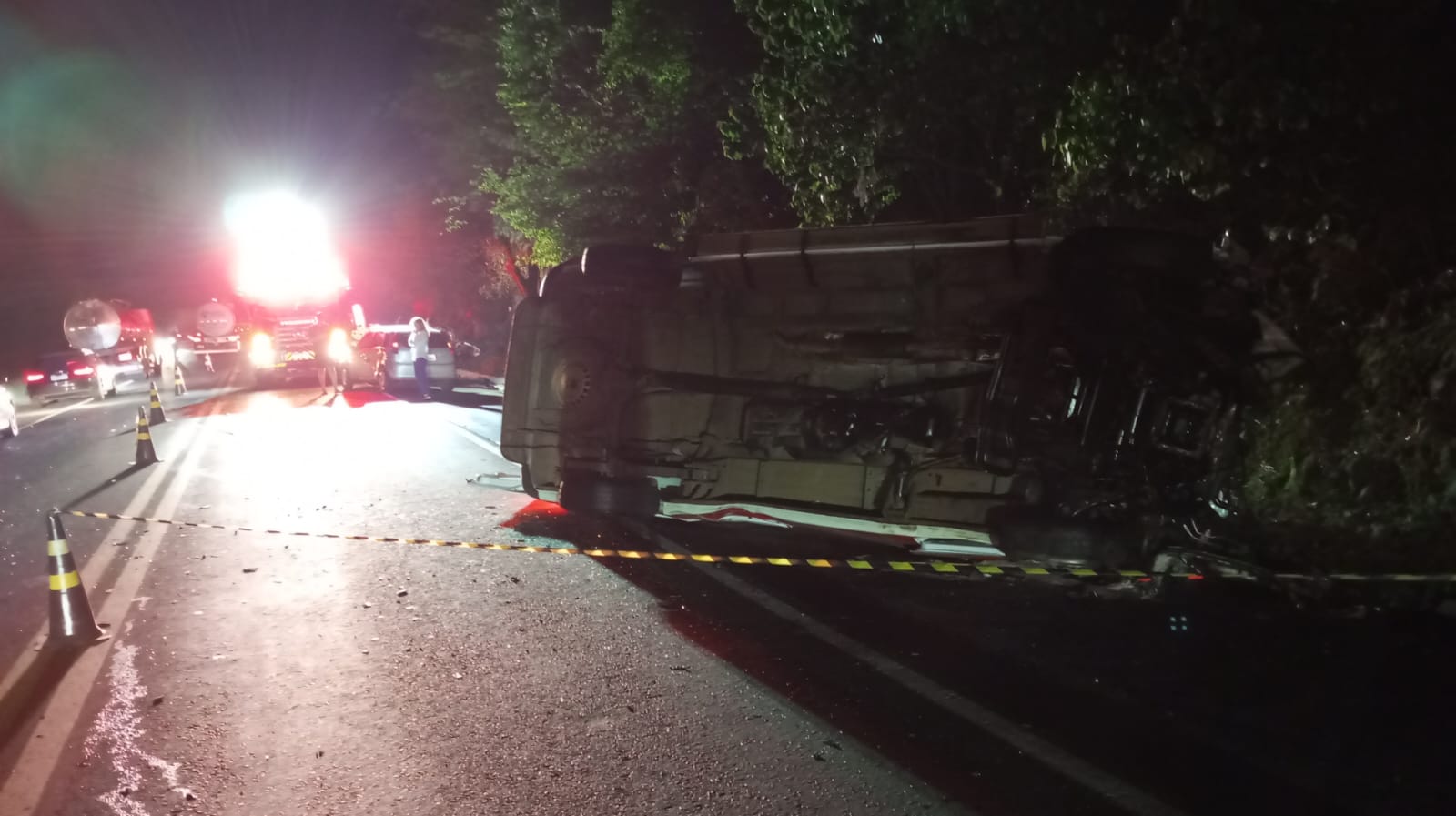 Acidente em Nova Erechim envolve três veículos, deixa feridos e uma pessoa morta
