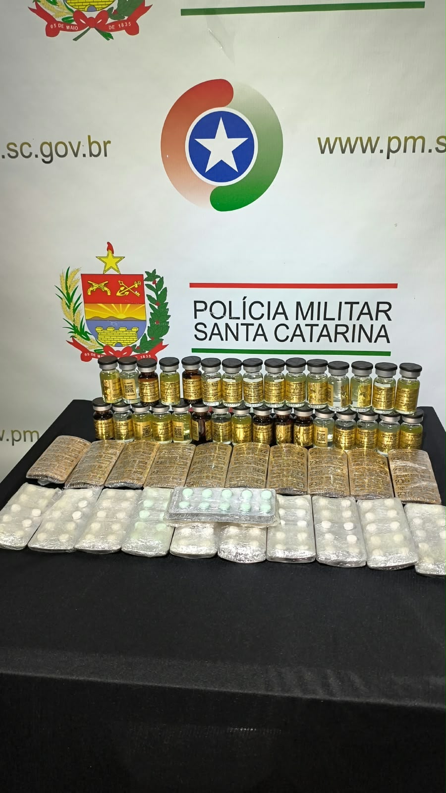 Medicamentos à base de oxicodona e anabolizantes são apreendidos em Saltinho