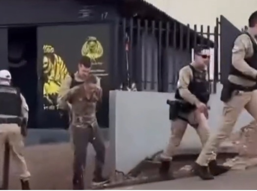 Suspeito de feminicídio volta à cena do crime e é preso pela Polícia Militar em Francisco Beltrão