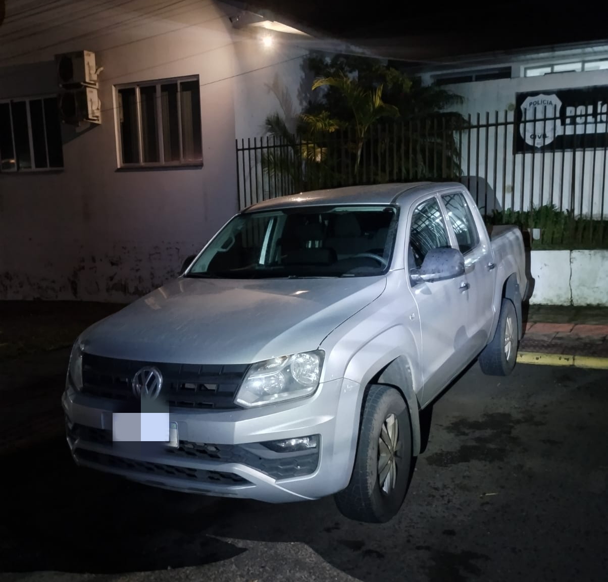 Camionete furtada em Passo Fundo é recuperada em Anchieta poucas horas depois; três homens são detidos