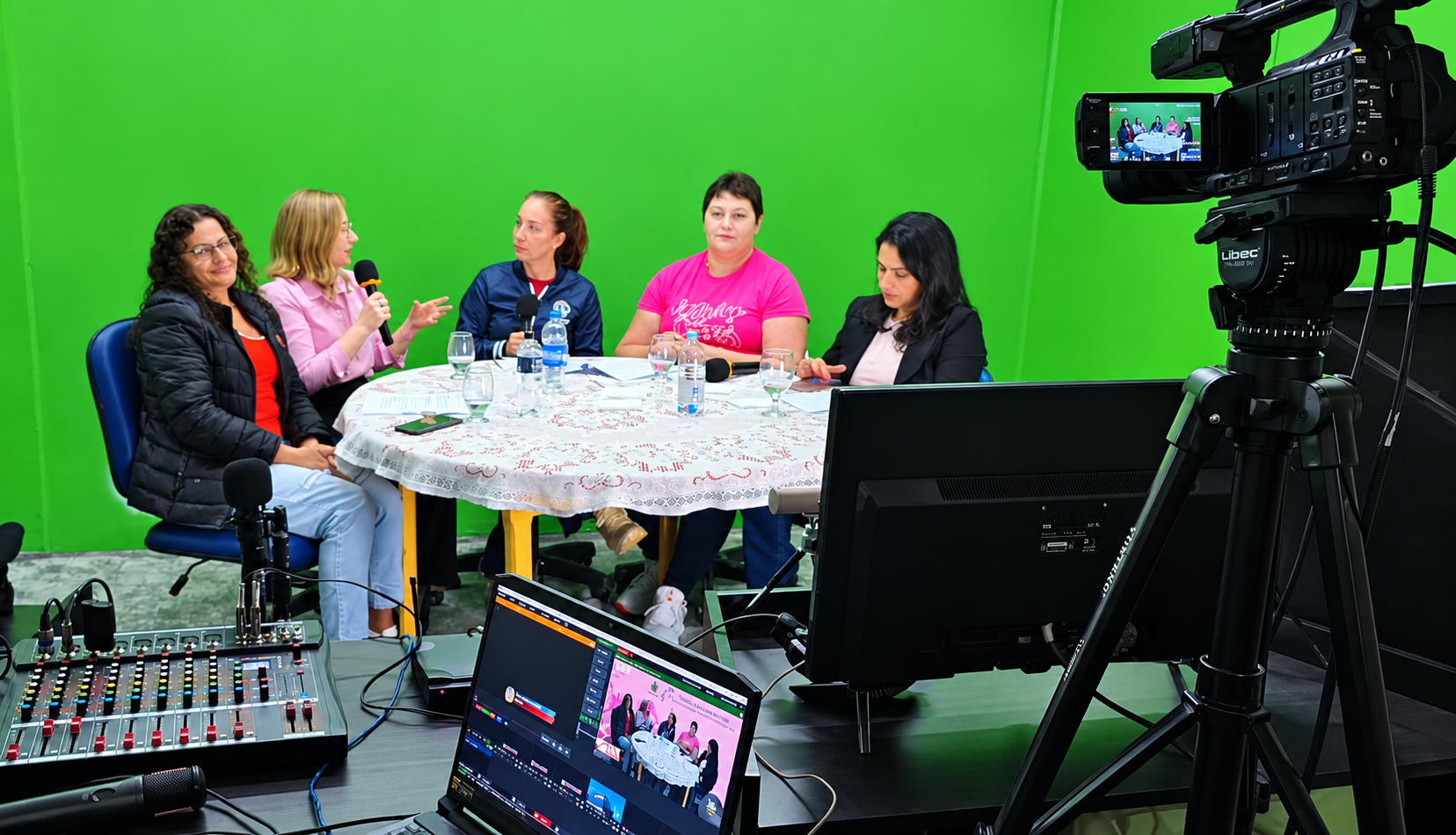 Outubro Rosa: podcast do Campoere.com dá voz a mulheres que enfrentaram o câncer