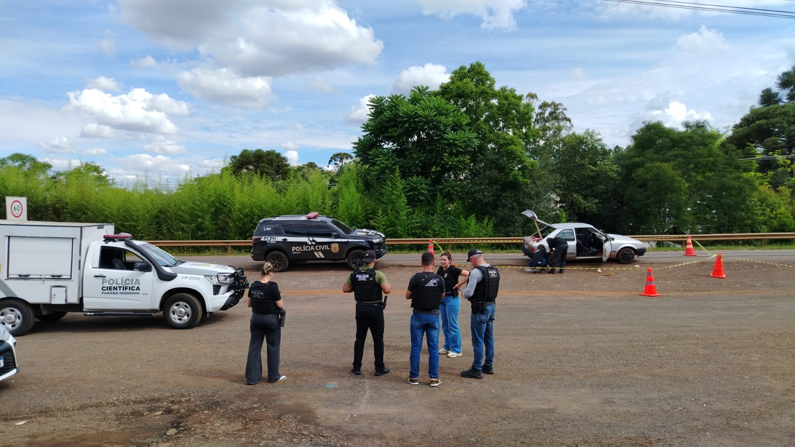 Casal é preso em flagrante com corpo mutilado dentro de veículo em Marmeleiro