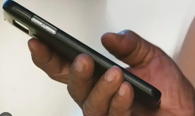 A Violência Digital Dentro de Casa: Quando as Redes Sociais Viram Armas Contra Quem Amamos.